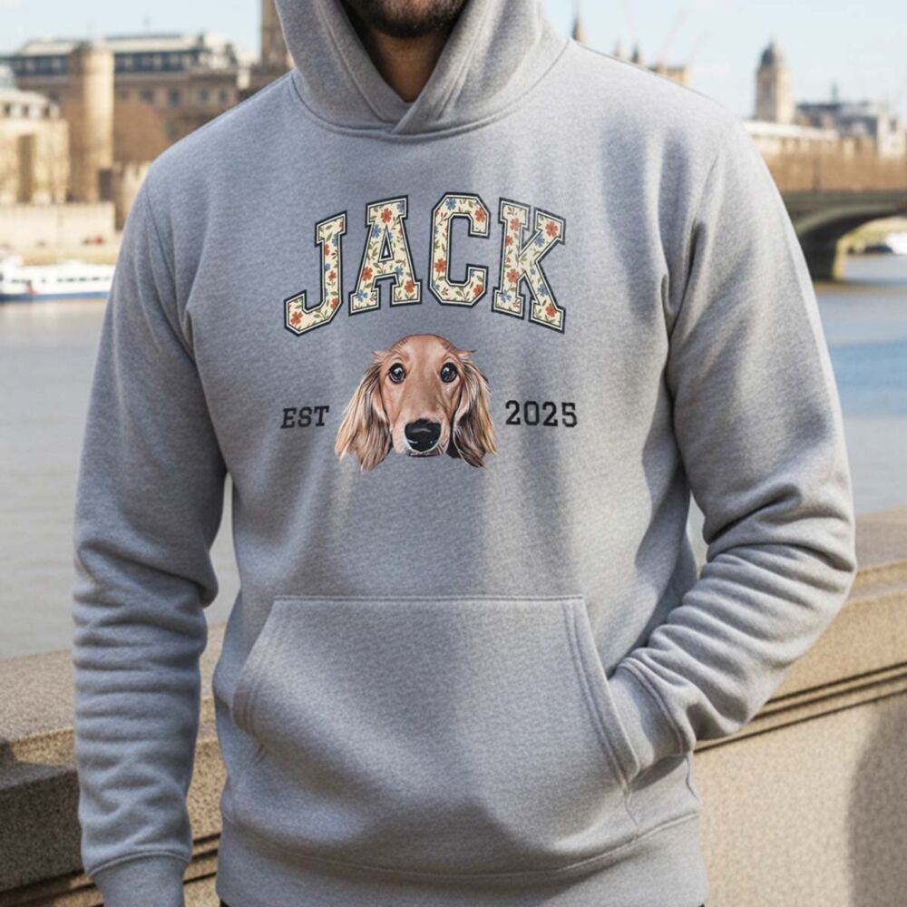Personalisierter Kapuzenpullover mit Haustier-Porträt, Namen und Jahr – College Design