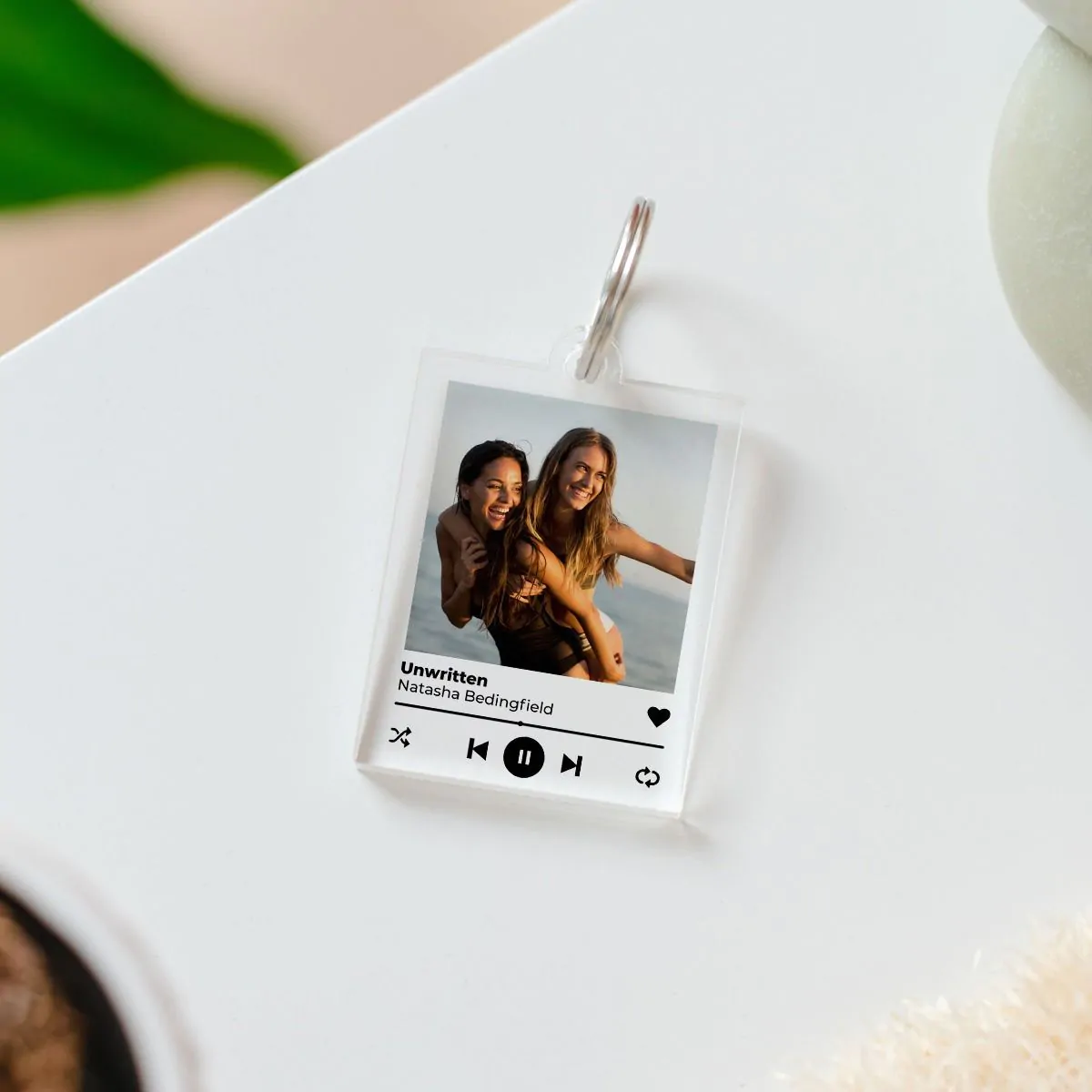 Portachiavi Personalizzato in Acrilico con Foto e Canzone