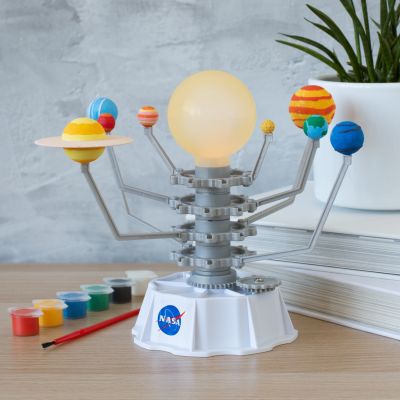 Modellino Fai-da-te Sistema Solare della NASA Modellino Fai-da-te Sistema Solare della NASA