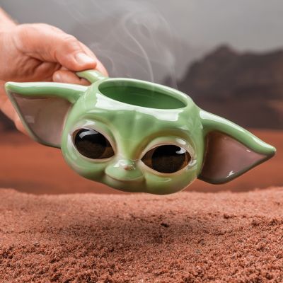 regali di natale per lui tazza star wars a forma di baby yoda