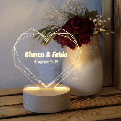 idee regalo lampada LED con cuore e testo