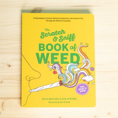 Il Libro sulla Cannabis da Grattare e Annusare