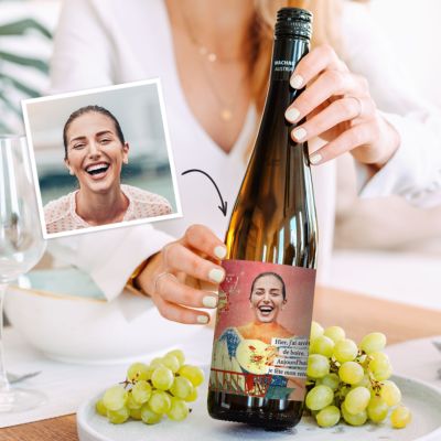 Bottiglia di Vino Bianco Personalizzata con Faccia in Stile Retro 