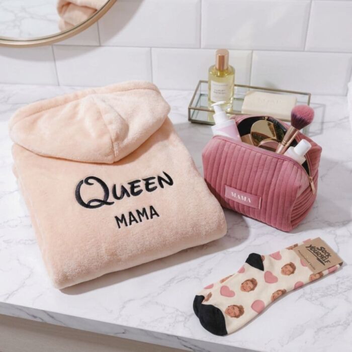 Set regalo pochette, accappatoio e calzini