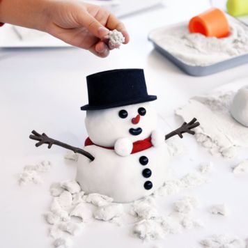 Pupazzo di Neve Fai da Te con Sabbia Cinetica