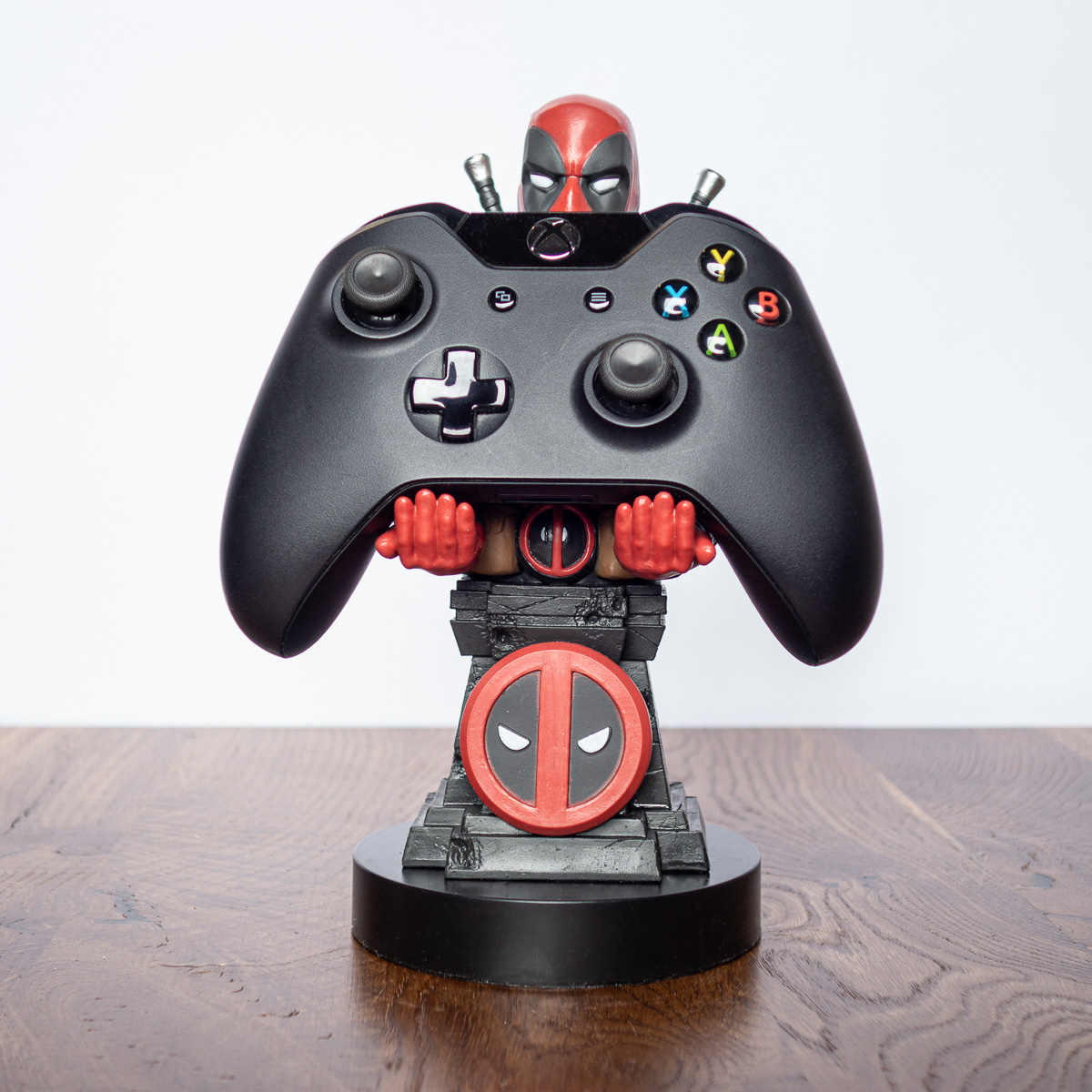 Supporto per Smartphone Marvel con Cavo di Ricarica