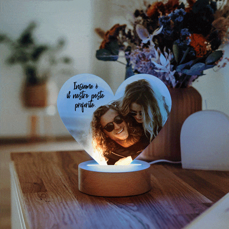 Lampada Personalizzata a forma di Cuore con Foto e Testo Lampada Personalizzata a forma di Cuore con Foto e Testo
