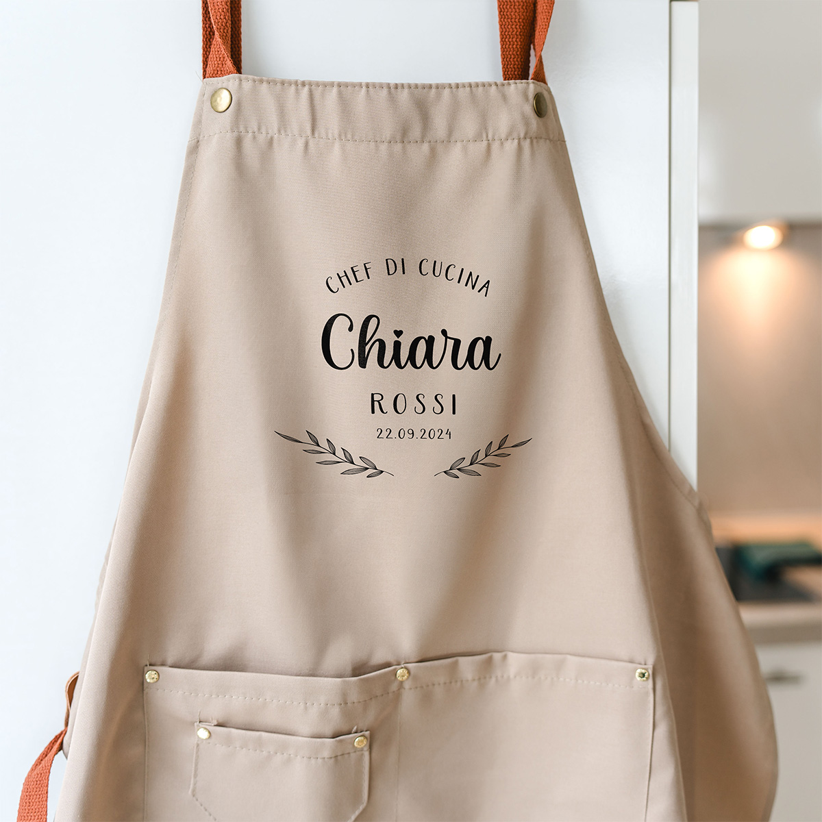 Grembiule Personalizzato con Ghirlanda e Testo, Regali di Compleanno, Regali per Lei, un'Amica, la Sorella, Regali per la Mamma, Regali Divertenti, Re