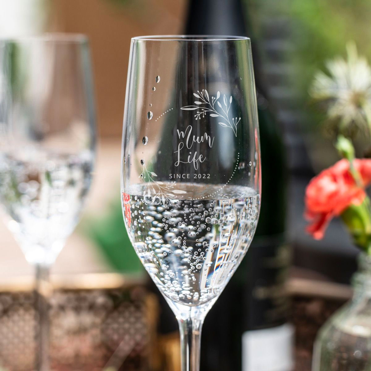 Flute da Champagne Personalizzato con Testo e Design Floreale