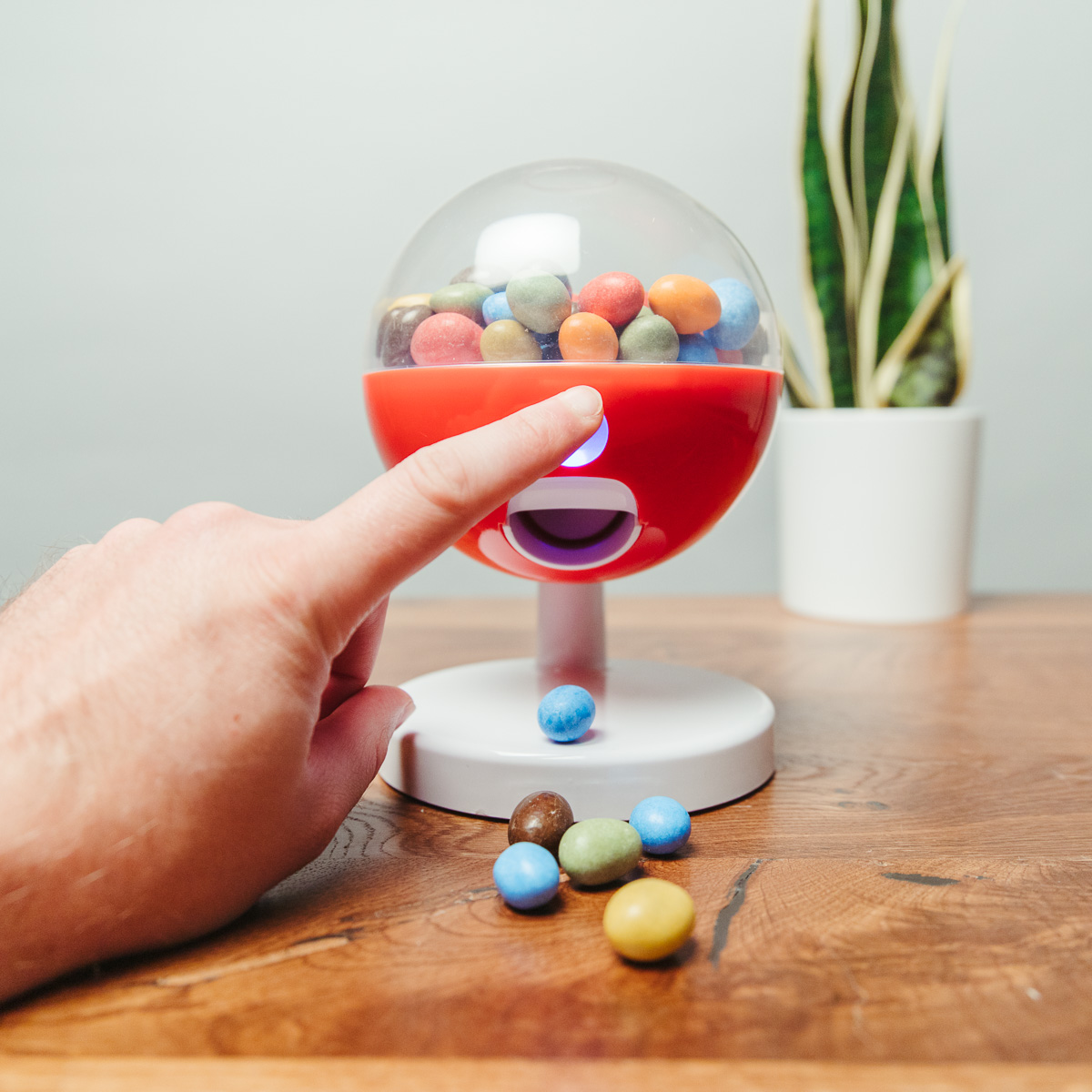 Distributore di Caramelle con Sensore Touch