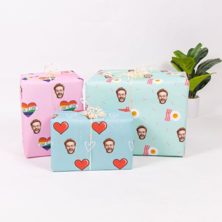 Carta da Regalo Multi-Faccia con Sfondi Romantici