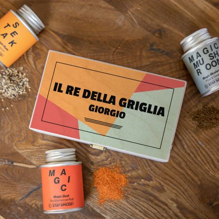 Set di Spezie e Scatola con Testo
