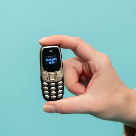 Il Cellulare Più Piccolo al Mondo